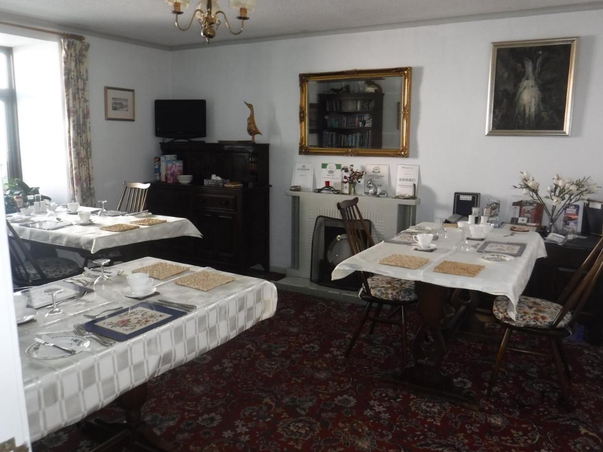 フィッシュガード Morawel Bed & Breakfast エクステリア 写真