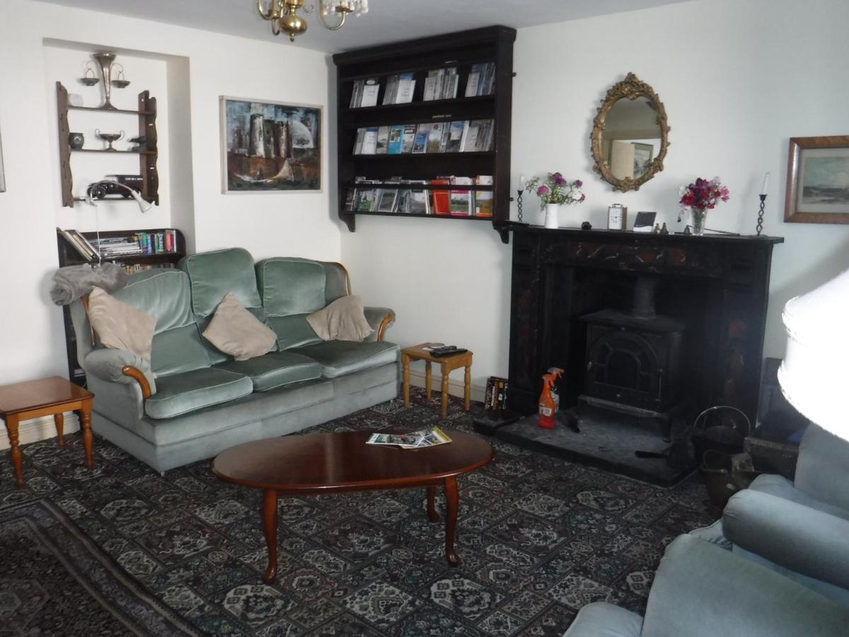 フィッシュガード Morawel Bed & Breakfast エクステリア 写真